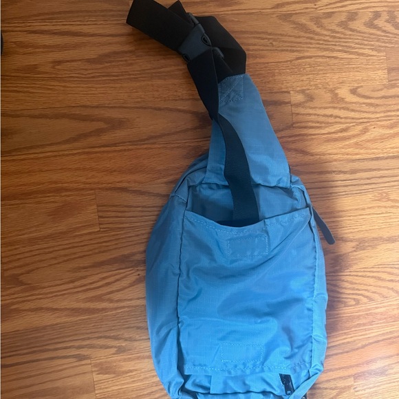 GAP Blue Belt Bags Sporty Casual Design - Picture 7 of 13